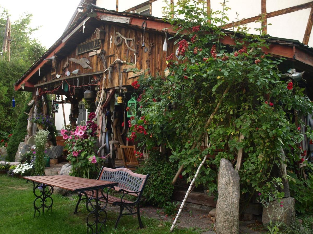 Pensjonat Kalina Komorze Exteriör bild