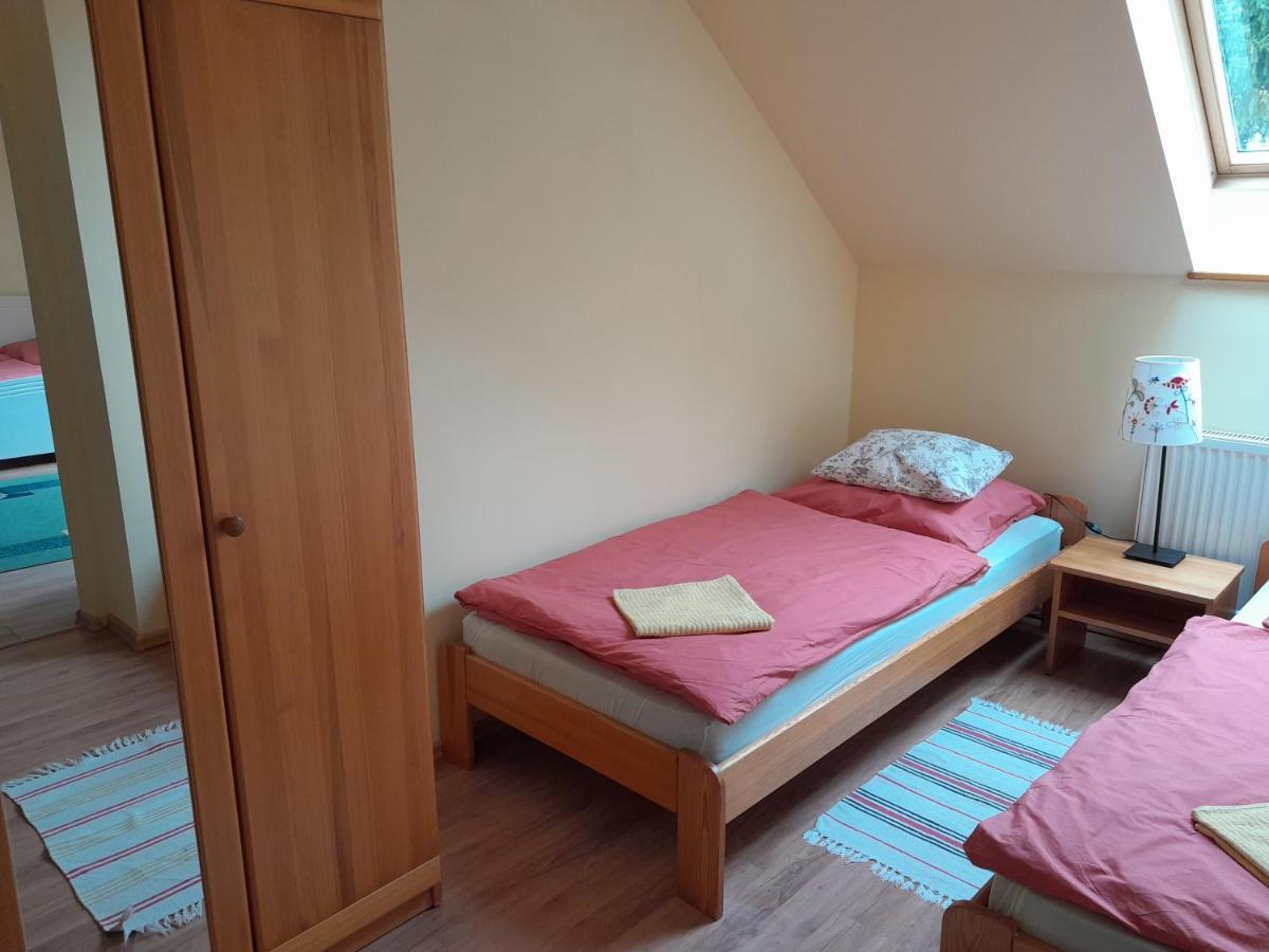 Pensjonat Kalina Komorze Exteriör bild